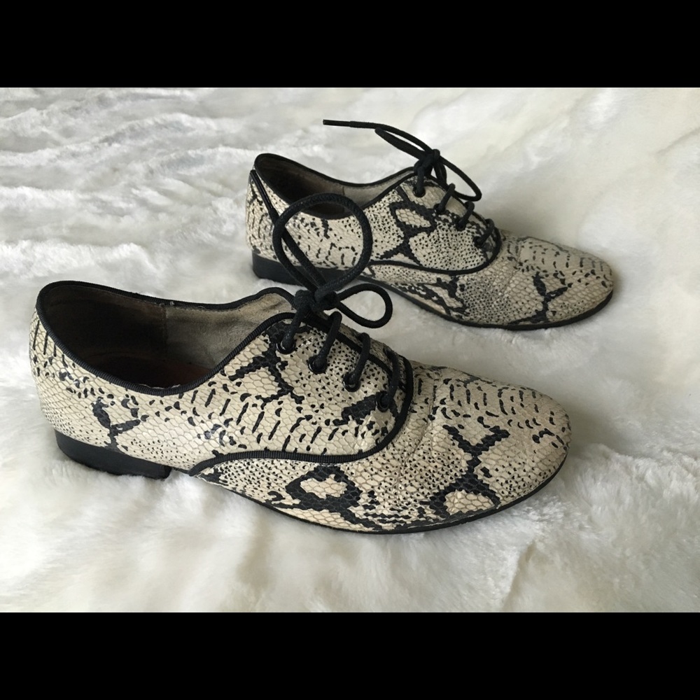 Faux snake skin oxfords